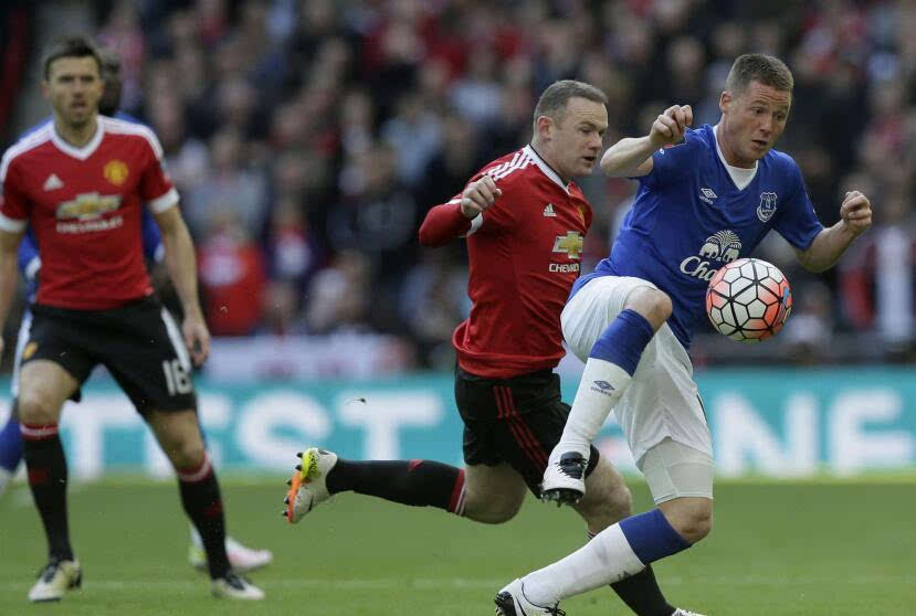 包含阿森纳爆冷荷兰,马夏尔完成帽子戏法的词条 包含阿森纳爆冷荷兰,马夏尔完成帽子戏法的词条