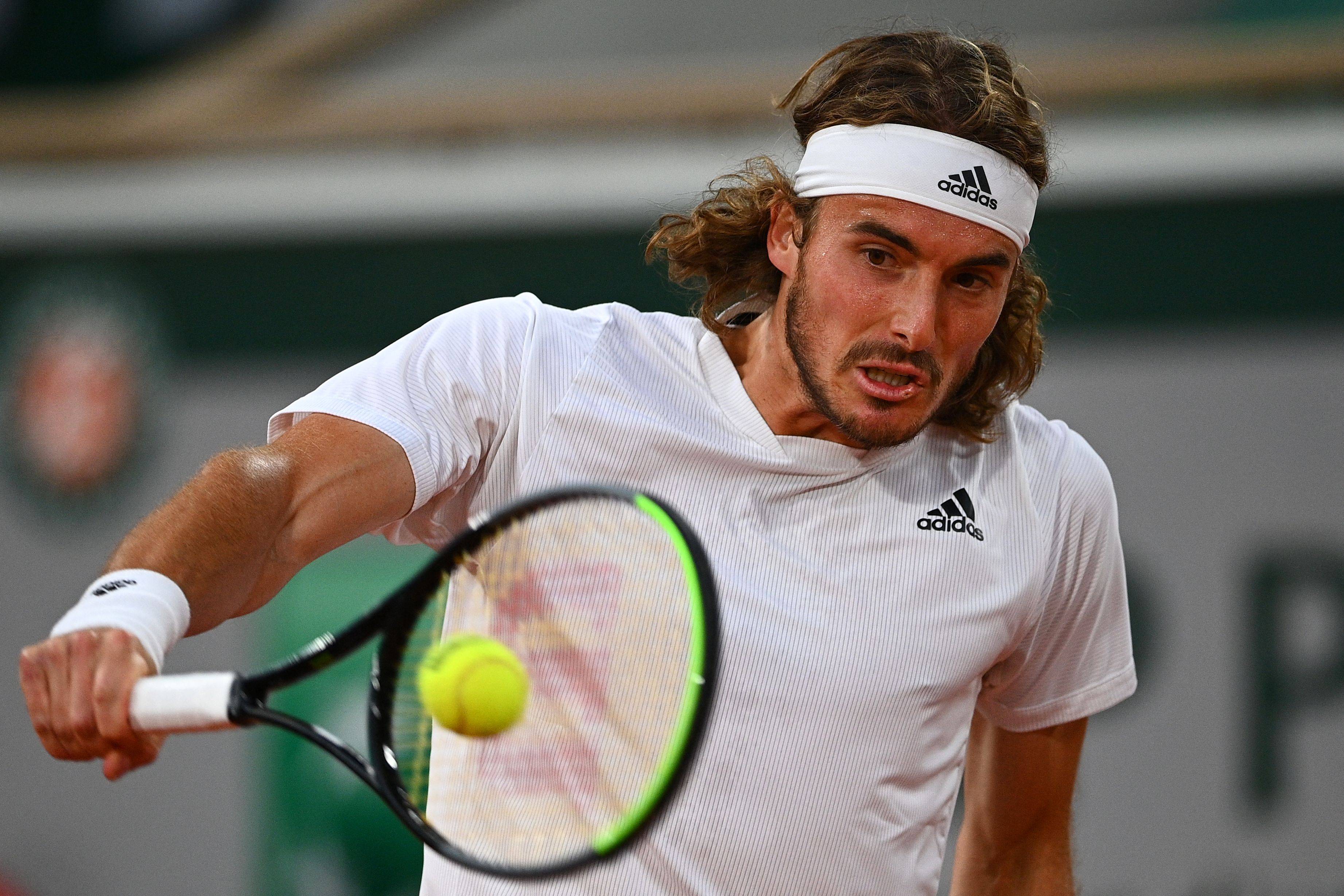 PG电子娱乐官网-包含英国网球队险胜世界网球队，西西帕斯统治全场的词条