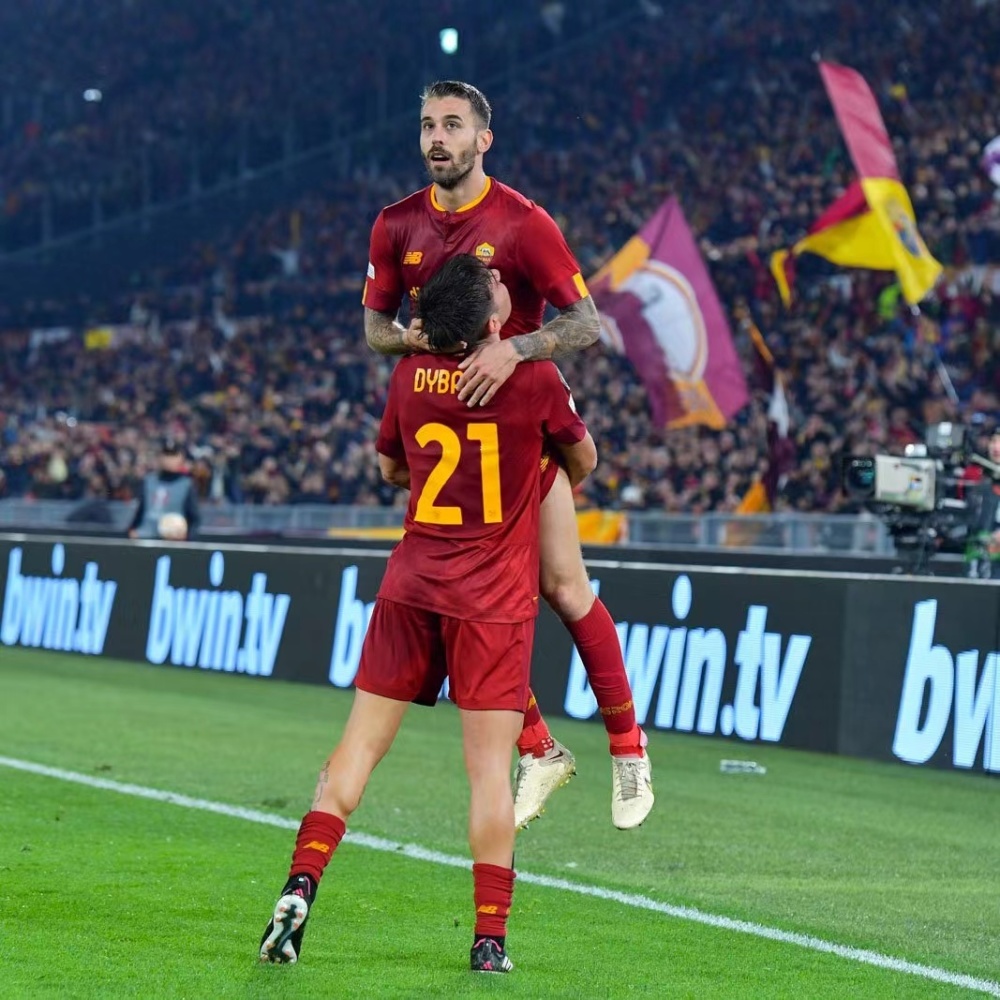 罗马逆转马赛，哈弗茨刷新纪录