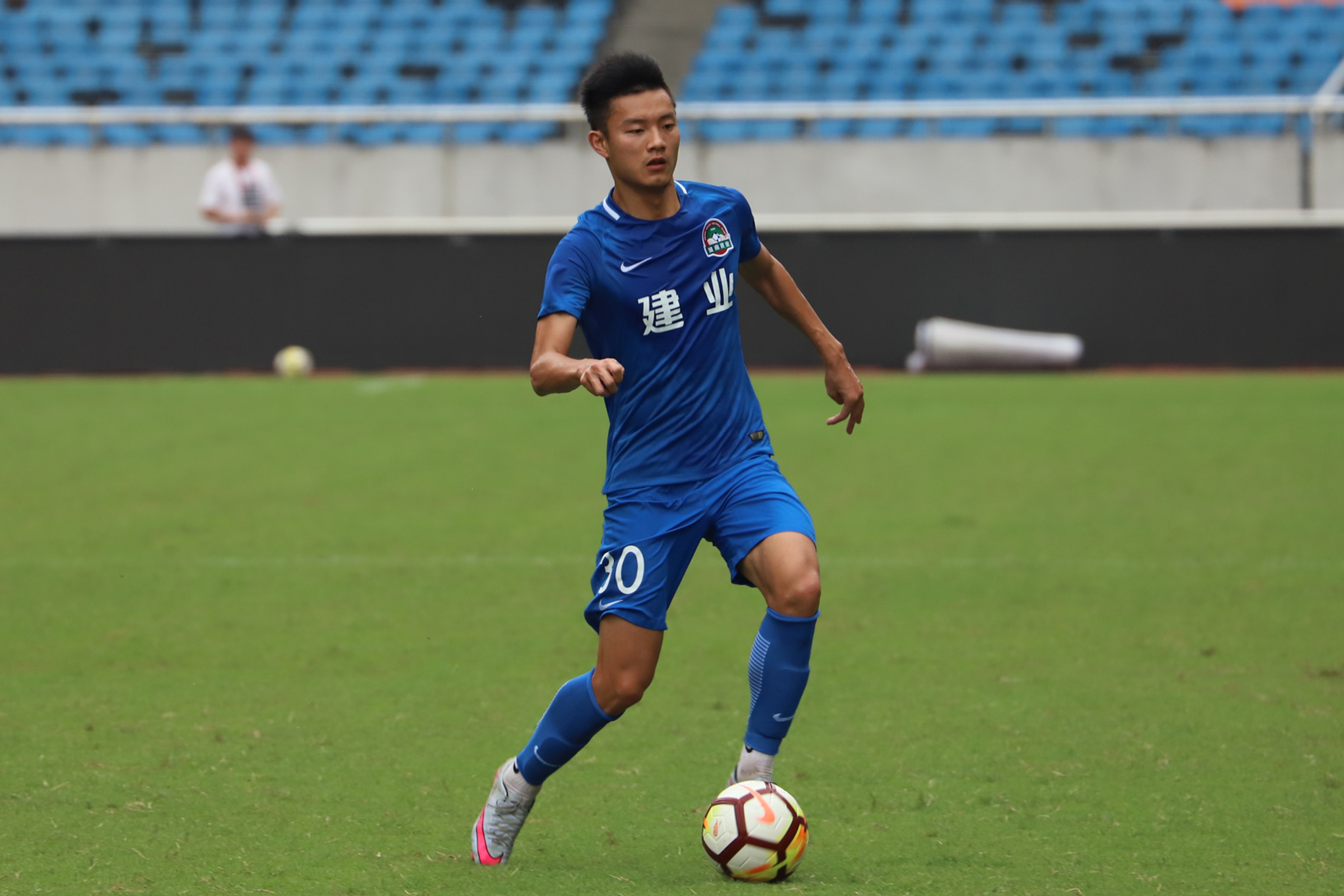 关于重庆斯威客场逆转胜，中超冲击前四信心不减的信息