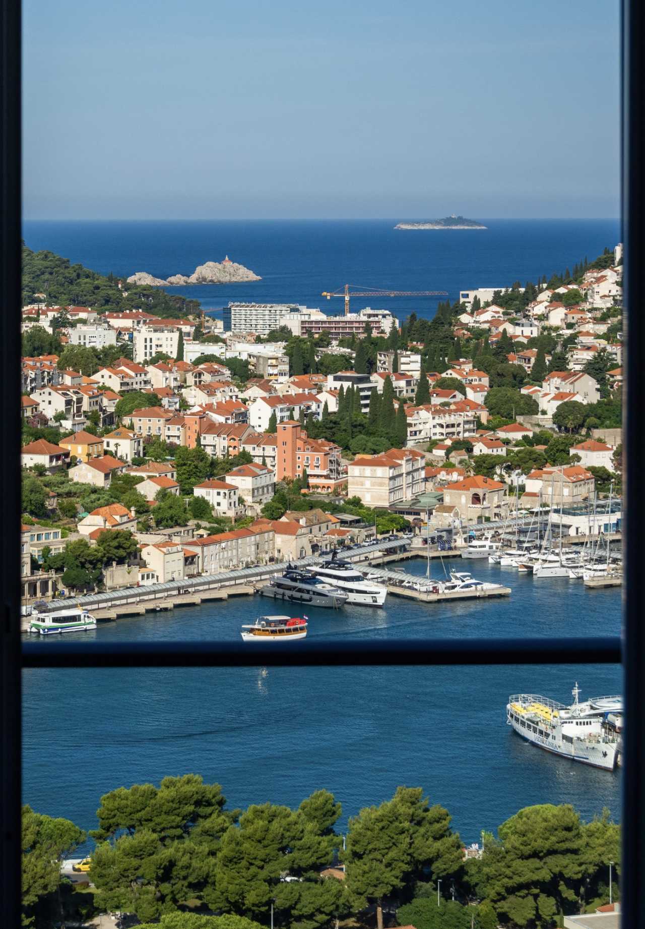 关于克罗地亚比险胜斯洛文尼亚,小组临时第一的信息 关于克罗地亚比险胜斯洛文尼亚,小组临时第一的信息