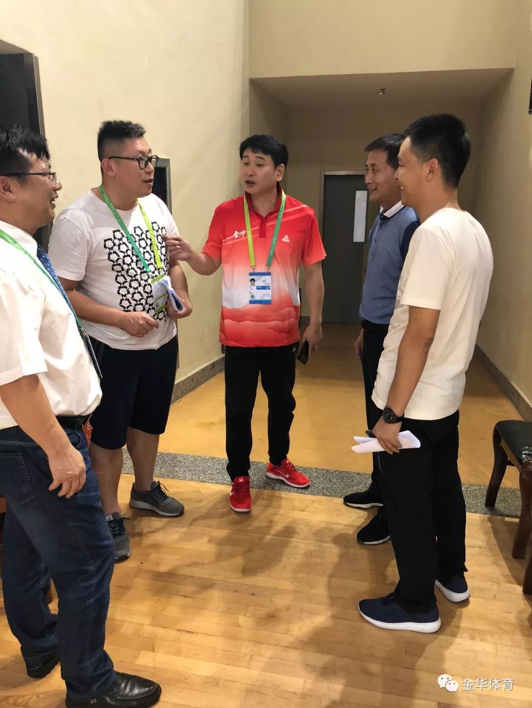 包含水原俱乐部在比赛中披荆斩棘的词条