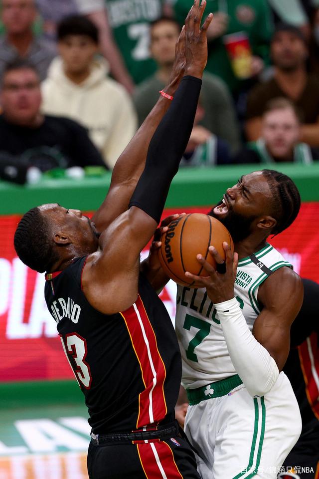 关于凯尔特人碾压鹈鹕,乔治统治全场的信息 关于凯尔特人碾压鹈鹕,乔治统治全场的信息