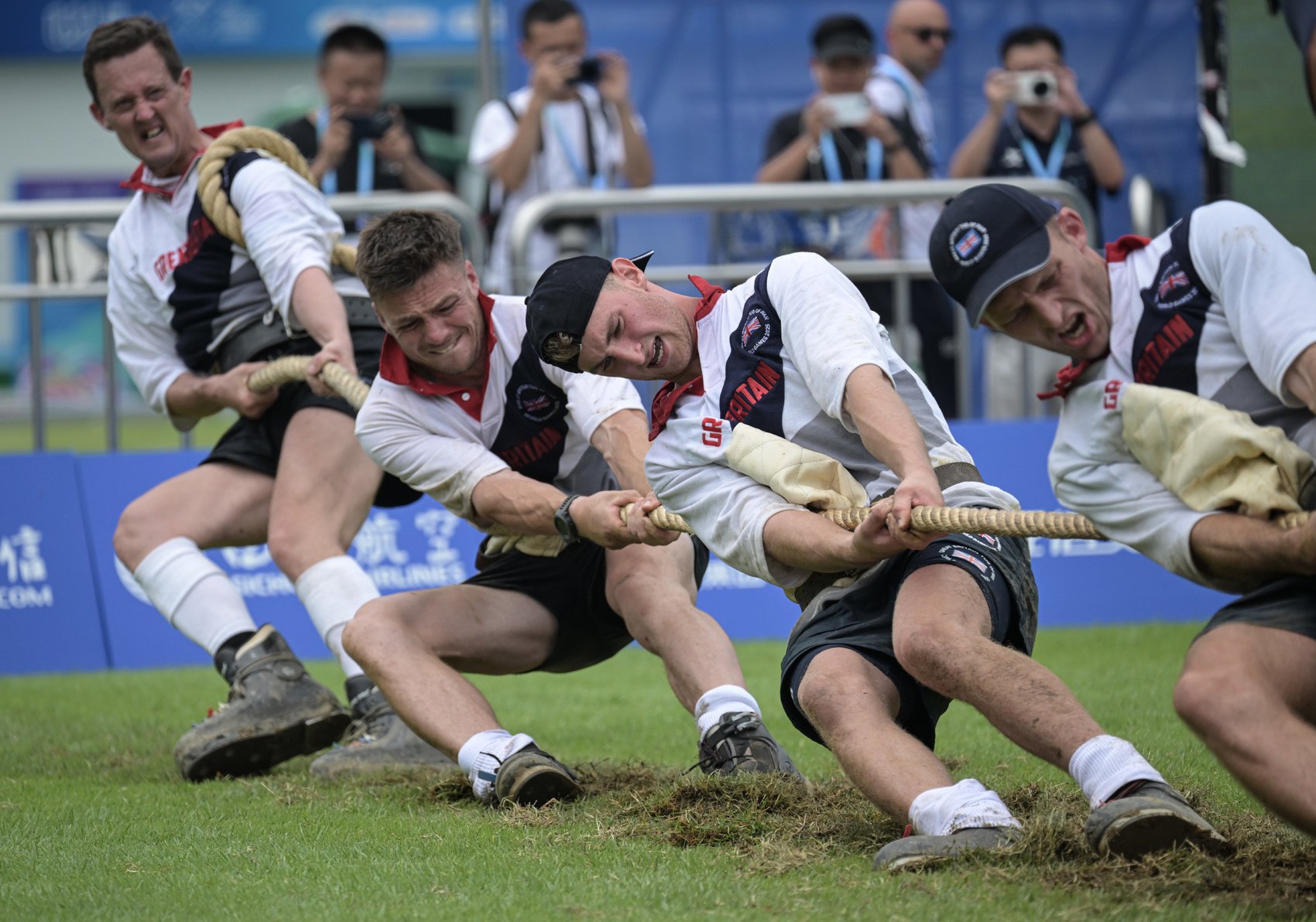 PG游戏下载-英国篮球草根联赛选拔赛吸引年轻球员的简单介绍