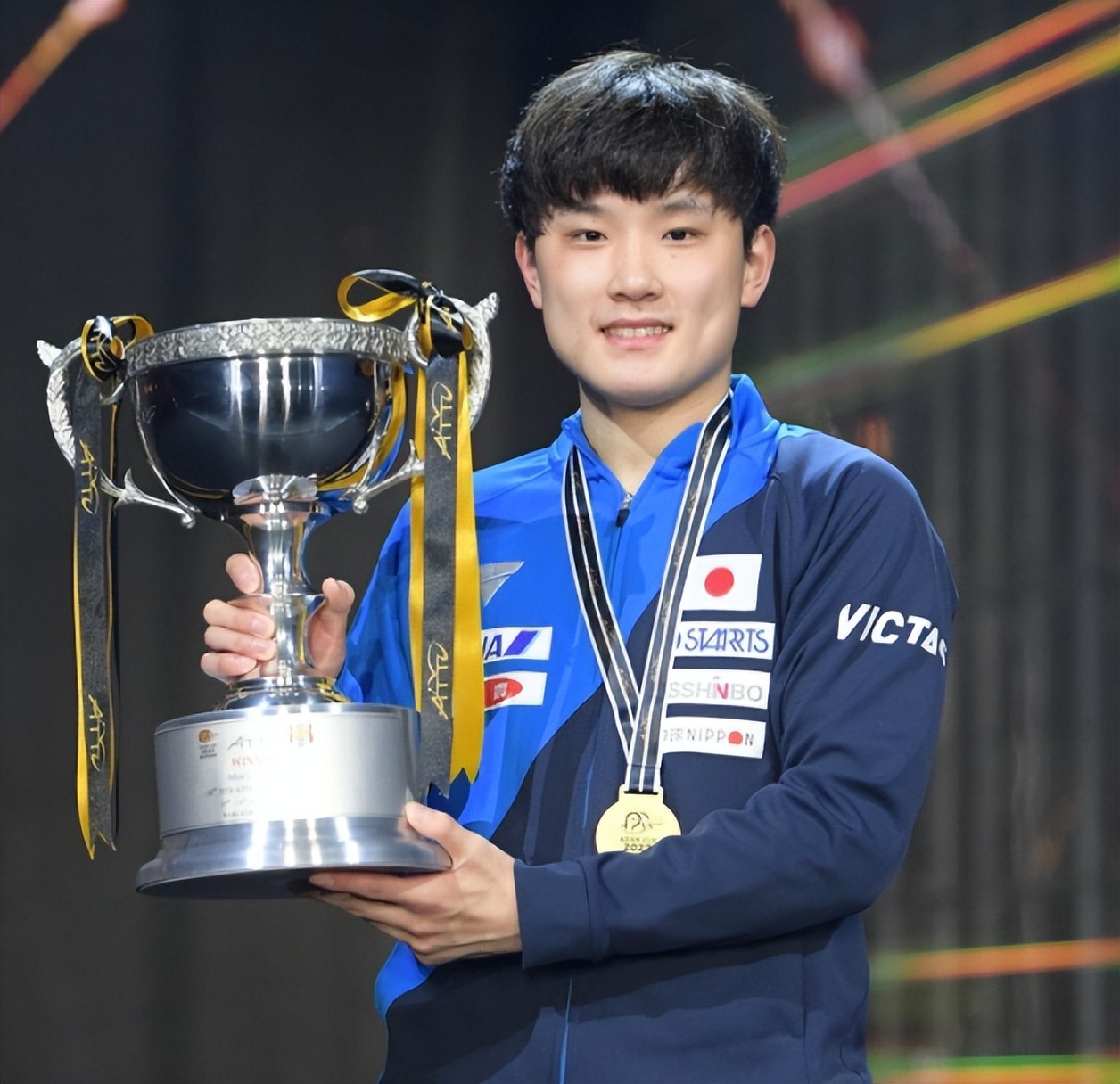 PG游戏下载-波兰乒乓球队完胜中国乒乓球队，张本智和高光表现的简单介绍