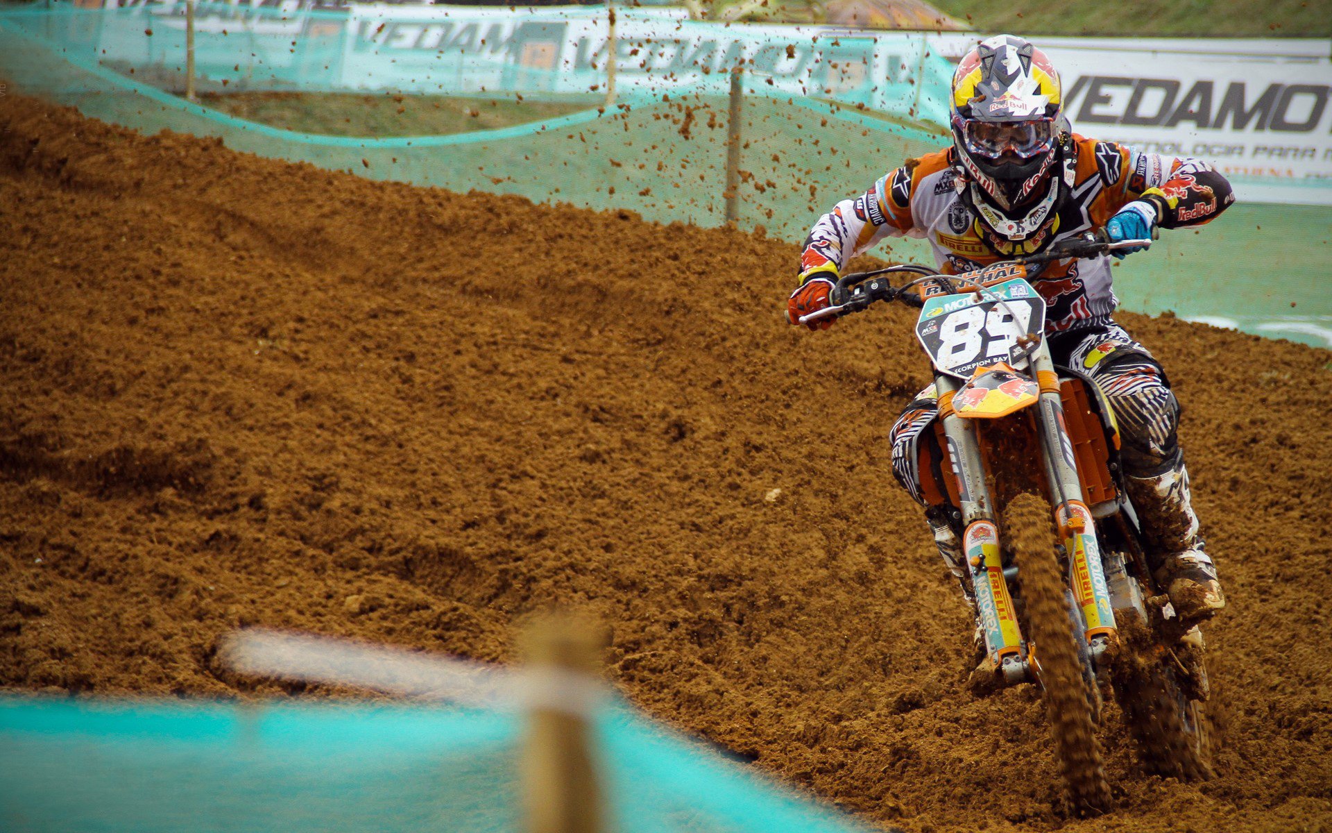 PG游戏APP-法网力克拉沃尔杯，纳达尔红土高光铸就传奇